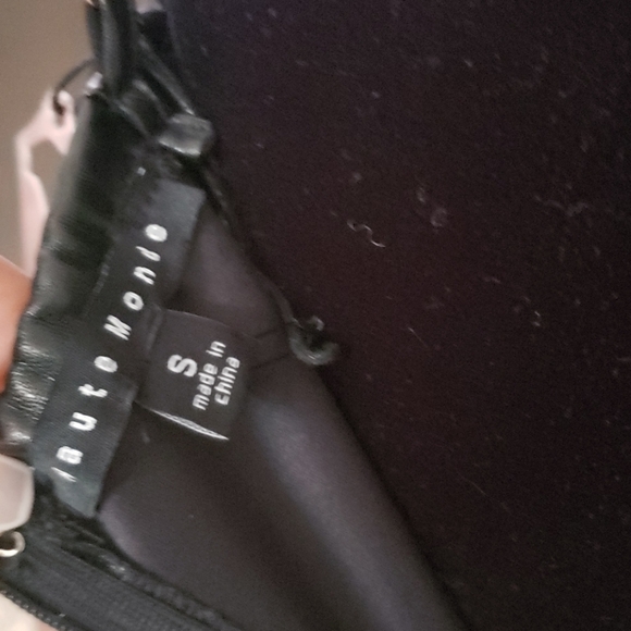 Dress - Picture 5 of 5